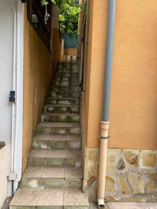 Villa Serenice - F2 Au Calme, Climatise, Wifi Et Parking Gratuit 외부 사진